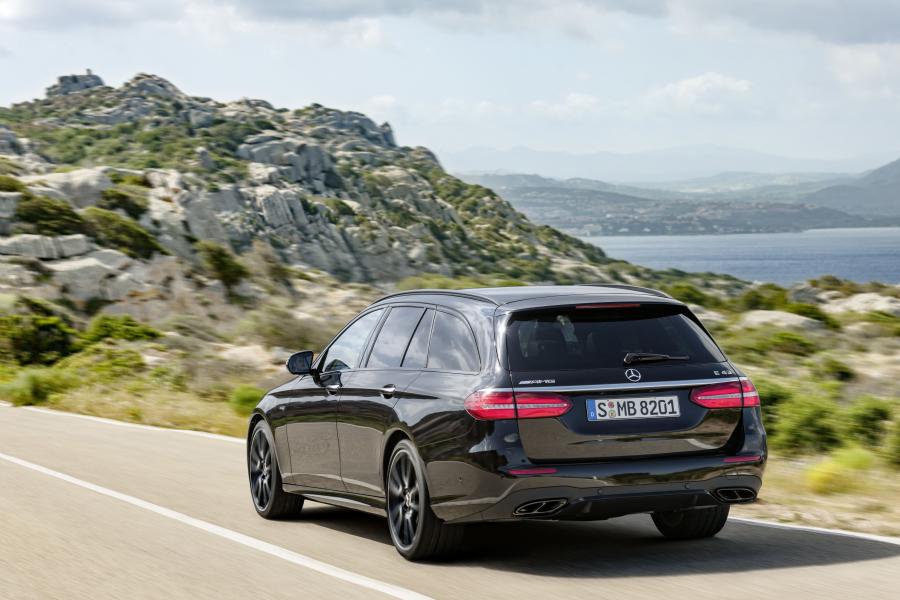  Mercedes-AMG E43 4Matic Estate 2016 года  (фото 16 из 28)